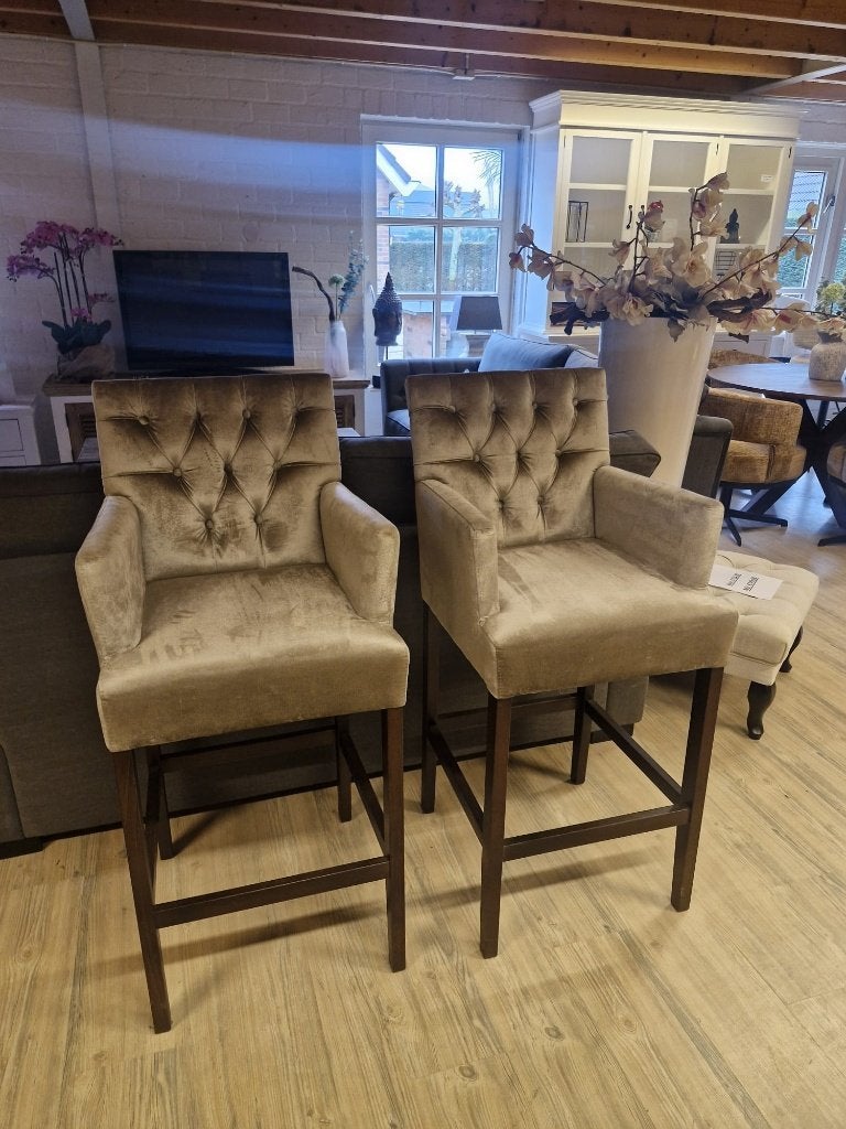*OPRUIMING* 2 Barstoelen Gerard Arm Champagne €558 NU €479 6, 2 krukken, Ophalen of Verzenden, Nieuw, 60 tot 90 cm