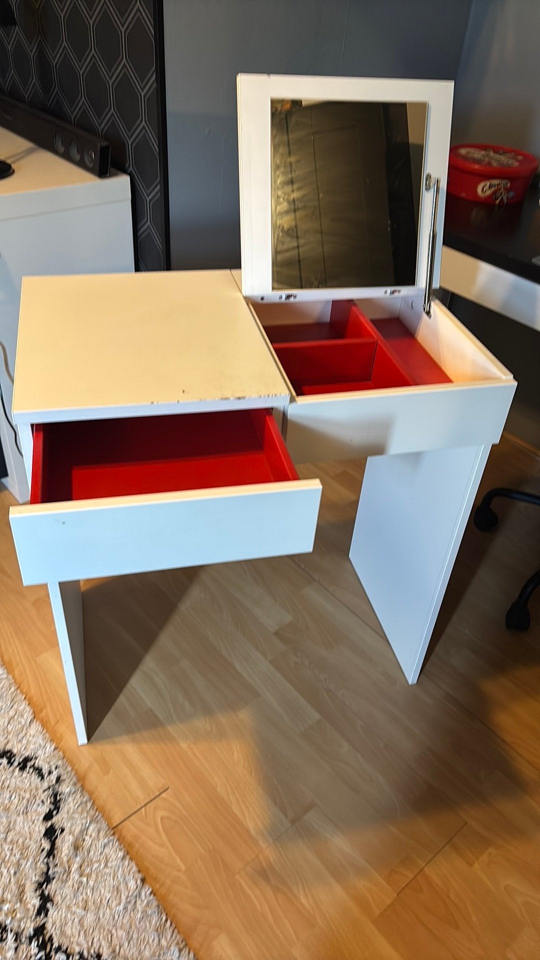 Gratis ophalen kaptafel ikea, Huis en Inrichting, Tafels | Kaptafels, Ophalen, Gebruikt, 50 tot 100 cm, Minder dan 100 cm