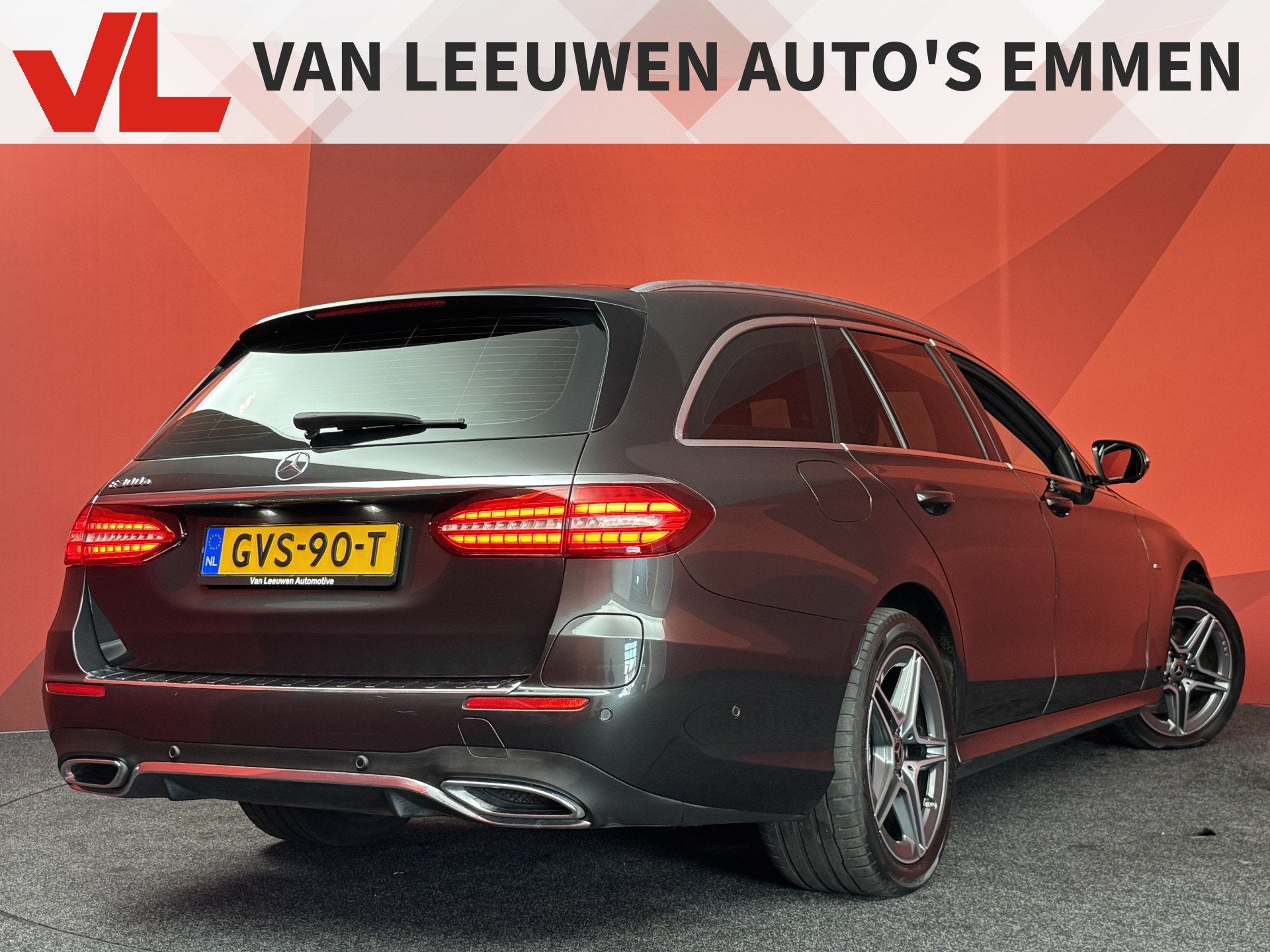 Mercedes-Benz E-Klasse Estate 300 e AMG Line | Ambient Light, Auto's, Automaat, Achterwielaandrijving, Gebruikt, 4 cilinders