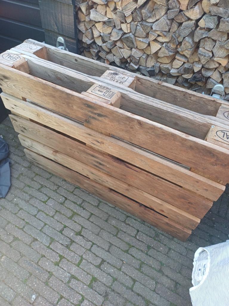 Stevige pallet bank / tafel met wielen met rem, Ophalen, Gebruikt