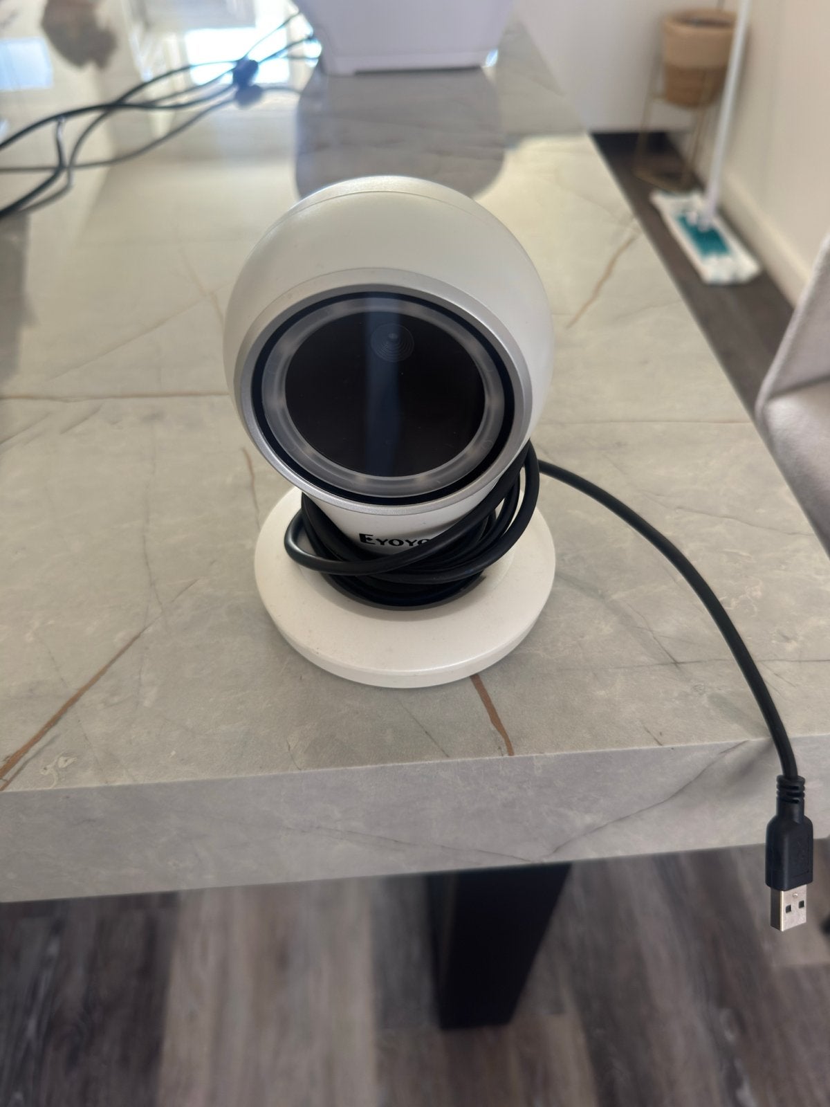 Eyoyo Desktop Barcode Scanner met Groot Scanvenster, Ophalen, Zo goed als nieuw