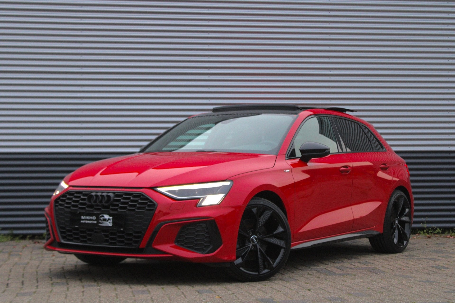 Audi A3 Sportback Audi A3 Sportback 35 TFSI |3x S-Line| Pano, Auto's, Audi, Dealer onderhouden, 1498 cc, 1295 kg, 4 cilinders