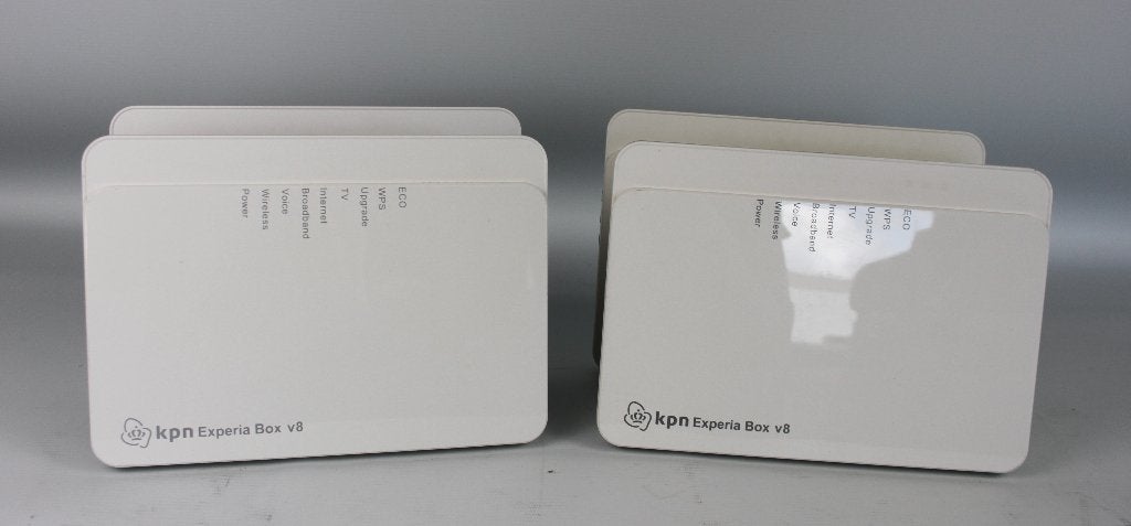 Experia Box V8 / modem / router / 4 stuks beschikbaar, Computers en Software, Routers en Modems, Ophalen of Verzenden, Gebruikt