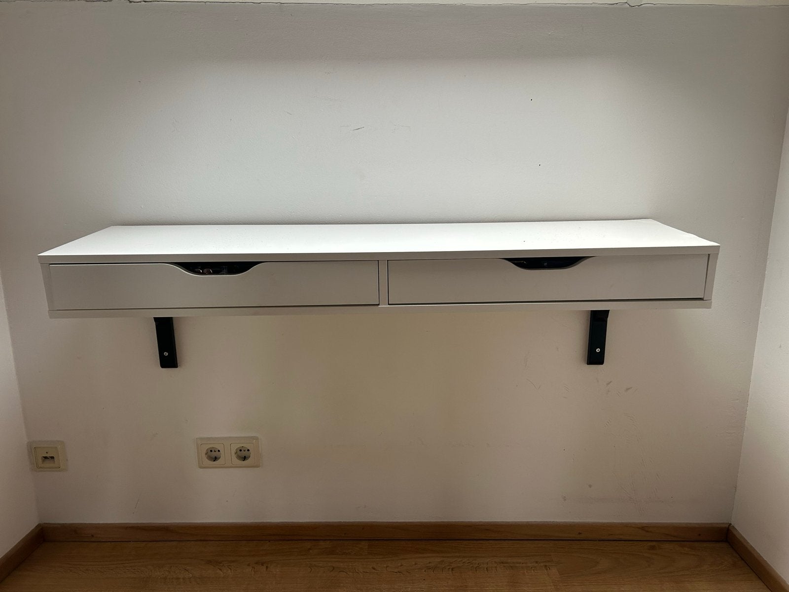 Witte zwevende make-up tafel met twee lades, Ophalen, Gebruikt, 100 tot 150 cm, Minder dan 100 cm