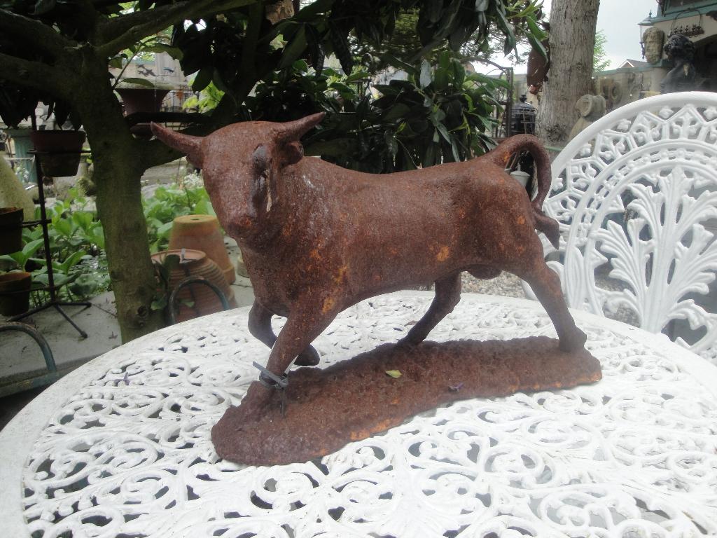 gietijzeren stier, Ophalen of Verzenden, Gebruikt, Metaal, Overige typen