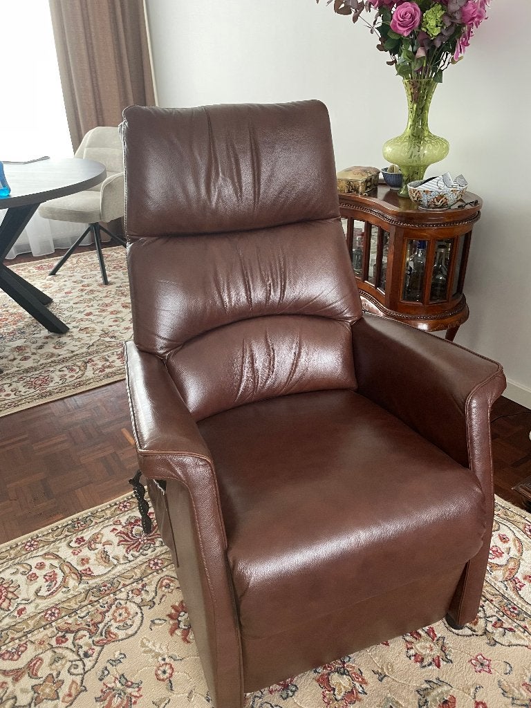 Comfortabele relaxfauteuil – bruin leer / Sta op stoel, Ophalen, Gebruikt, Modern klassiek, 75 tot 100 cm