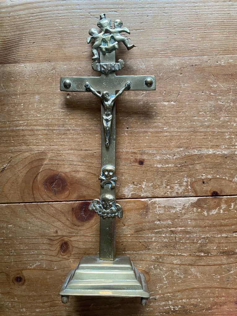 Antiek/vintage kruisbeeld- met Golgotha-schedel en engeltjes, Ophalen of Verzenden