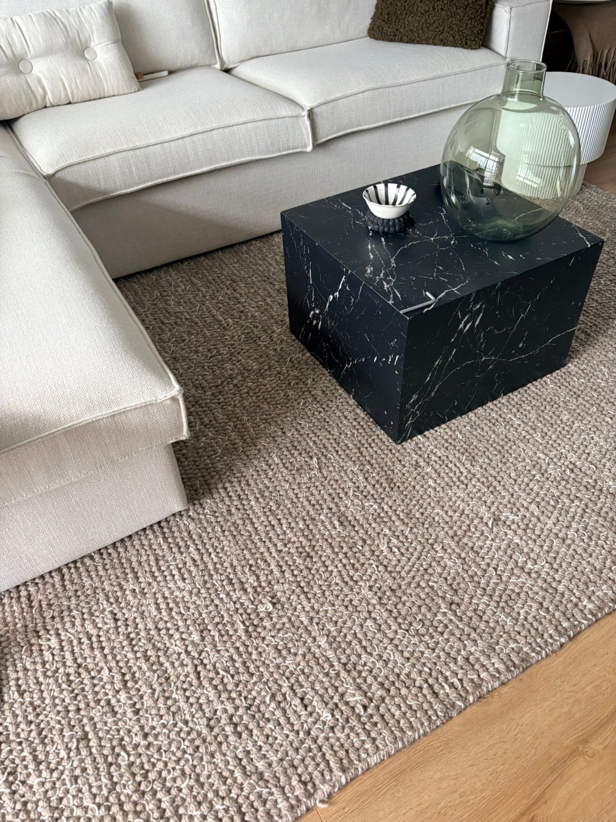 Marmerlook salontafel / bijzettafel, Ophalen, Zo goed als nieuw, Rond, 50 tot 100 cm