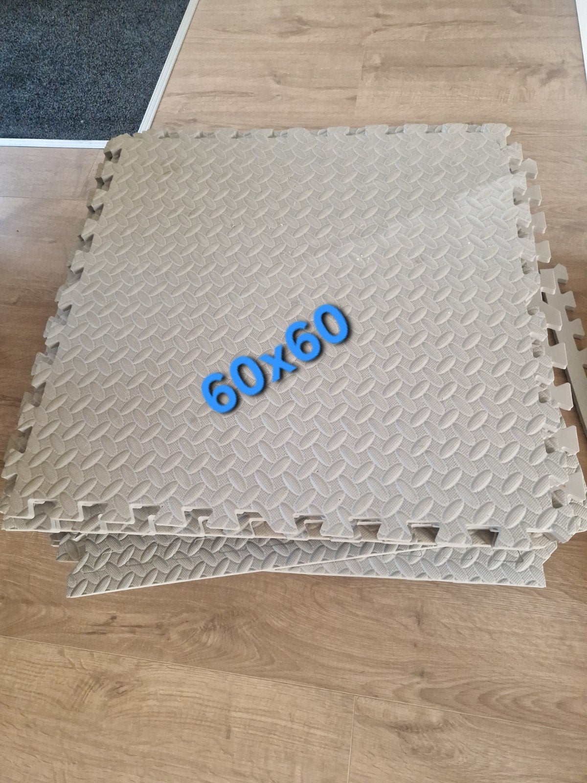24 foam tegels met afwerkranden 60x60x1.2cm, Ophalen