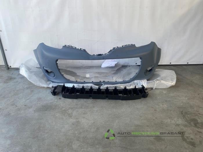 Voorbumper van een Renault Kangoo, Gebruikt, -, Renault, -
