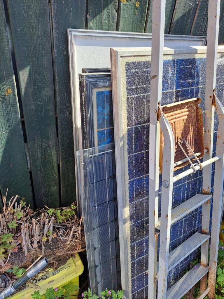 Defecte zonnepanelen - voor onderdelen of hobbyproject, Ophalen, Gebruikt