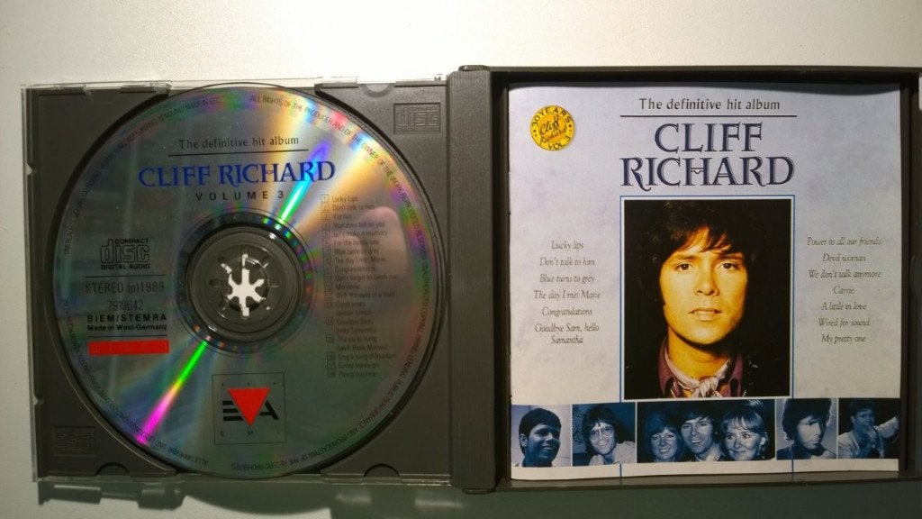 Cliff Richard - The Definitive Hit Album (Volume 3), Ophalen of Verzenden, Zo goed als nieuw, Pop, Album