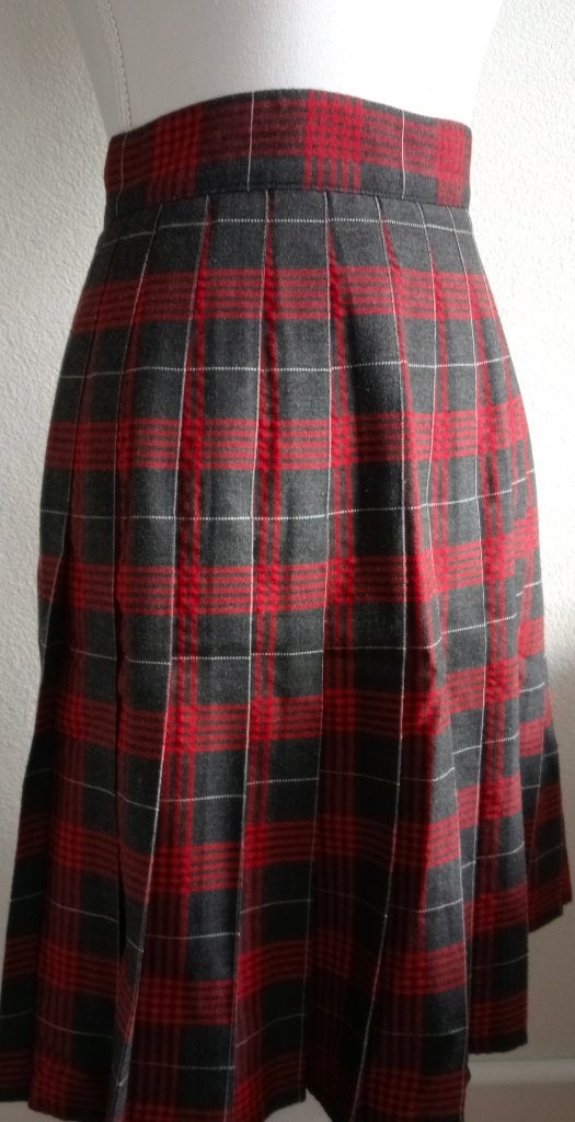 !! ❤️ Tartan plooirok/schoolrok 🩶 !!, Maat 38/40 (M), Ophalen of Verzenden, Zo goed als nieuw, Knielengte