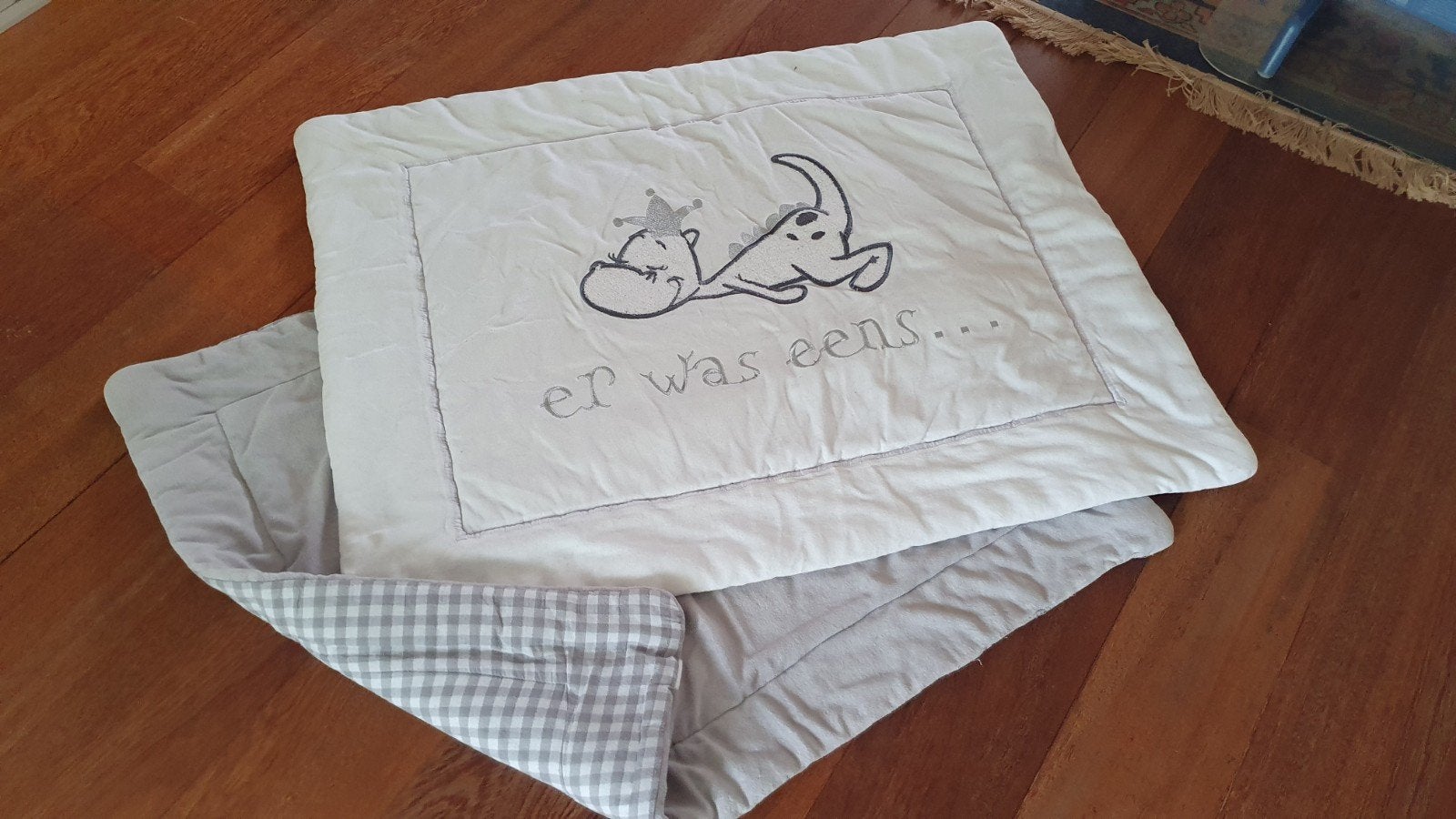 Boxkleden 75x95 en 75x100 met leuke opdruk, Ophalen of Verzenden, Gebruikt