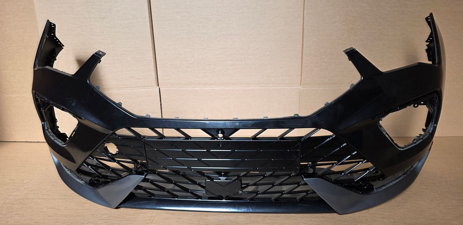 Voorbumper Seat Ateca 575 CUPRA FR FACELIFT 6xPDC 575807221T, Gebruikt, -, Voor, Ophalen of Verzenden