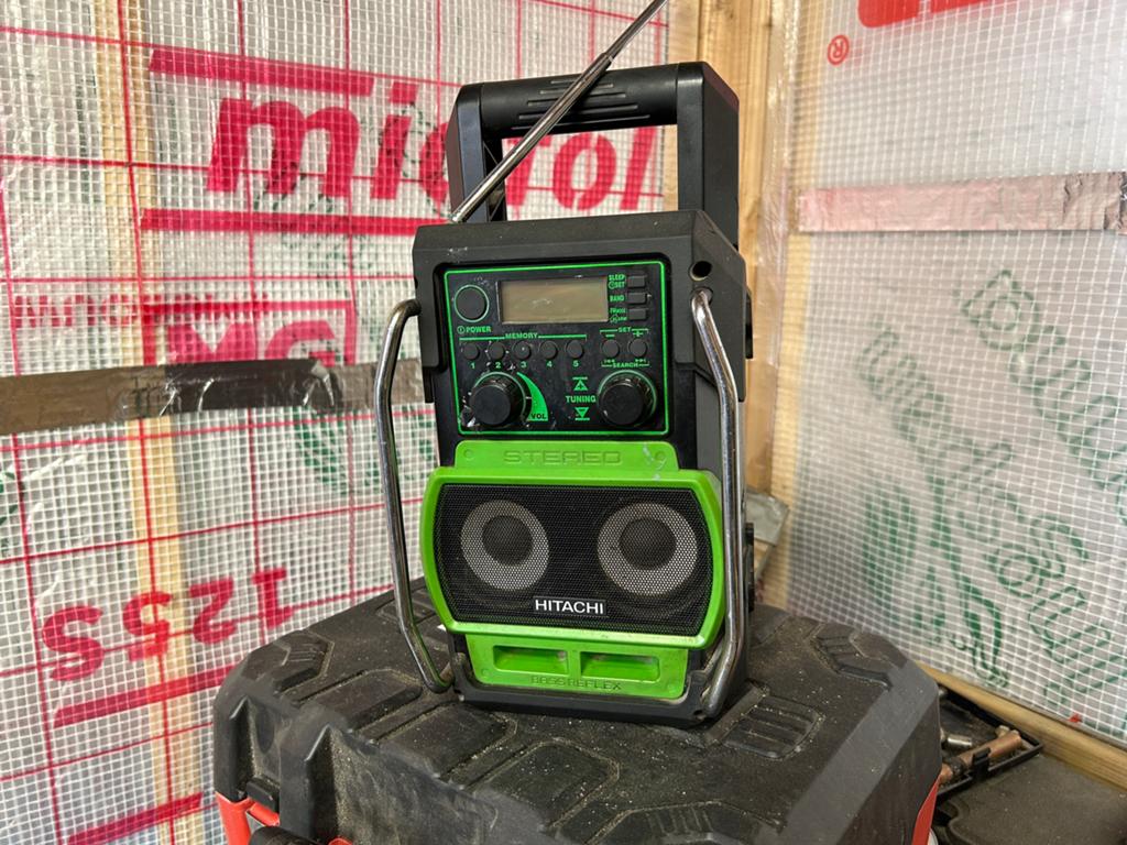 Hitachi UR18DSL Accu radio, bouwradio, Ophalen of Verzenden, Gebruikt, Bouwradio