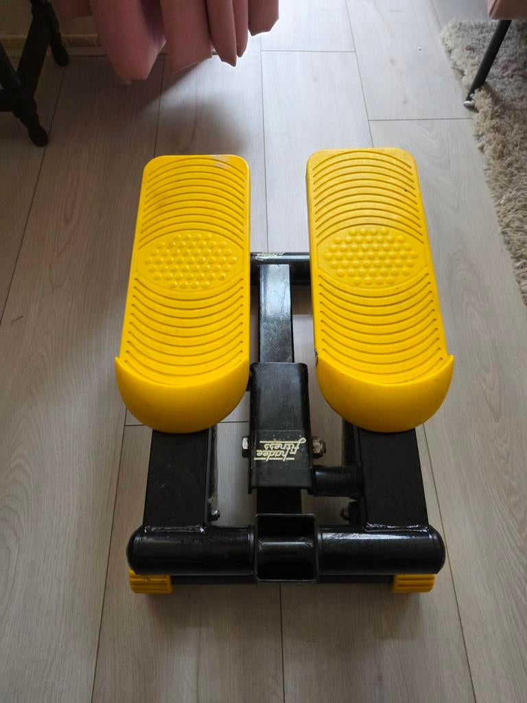 Thades Fitness Stepper - Compact en Effectief, Ophalen, Gebruikt, Stepapparaat, Metaal