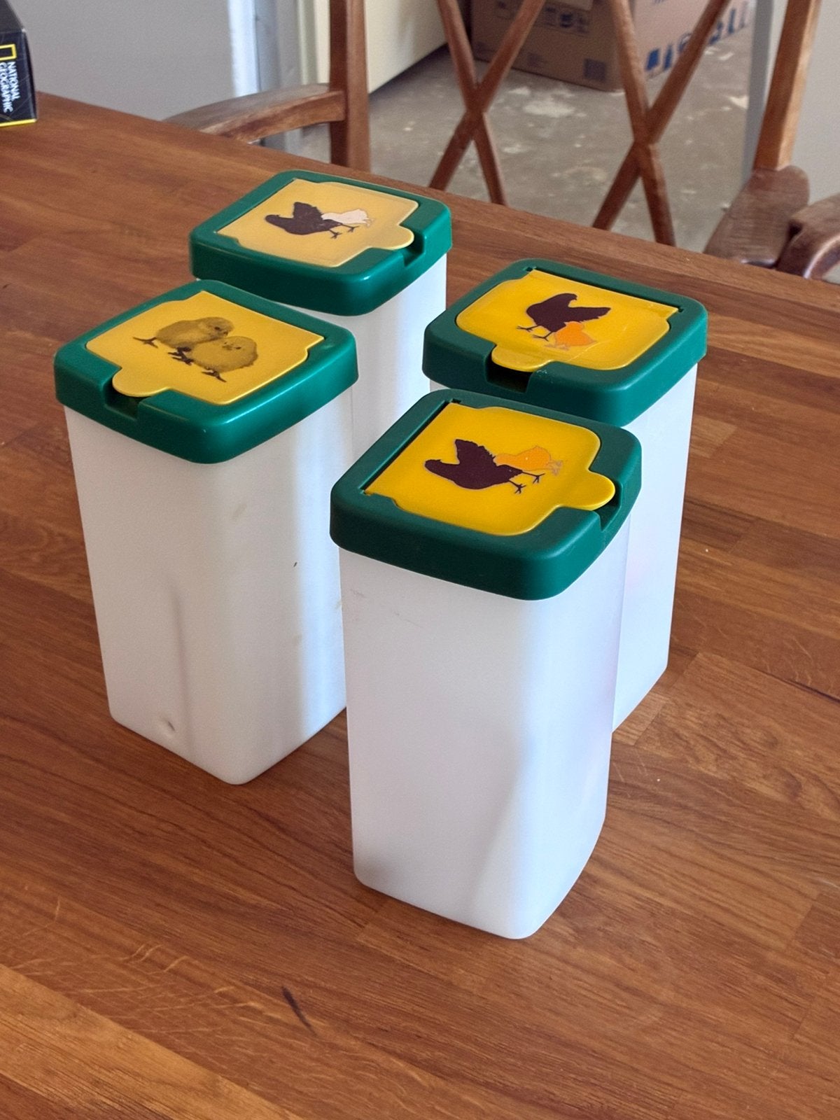 Automatische drinksysteem voor vogels (4 flessen), Dieren en Toebehoren, Ophalen, Gebruikt, Kooi-accessoires