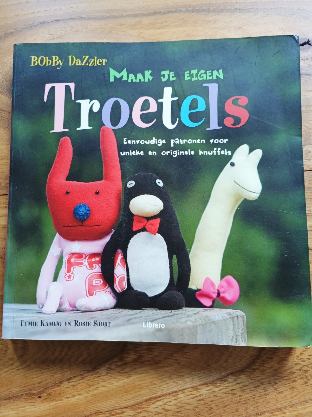 F. Kamijo  Maak je eigen troetels, F. Kamijo, Ophalen of Verzenden, Zo goed als nieuw, Borduren en Naaien