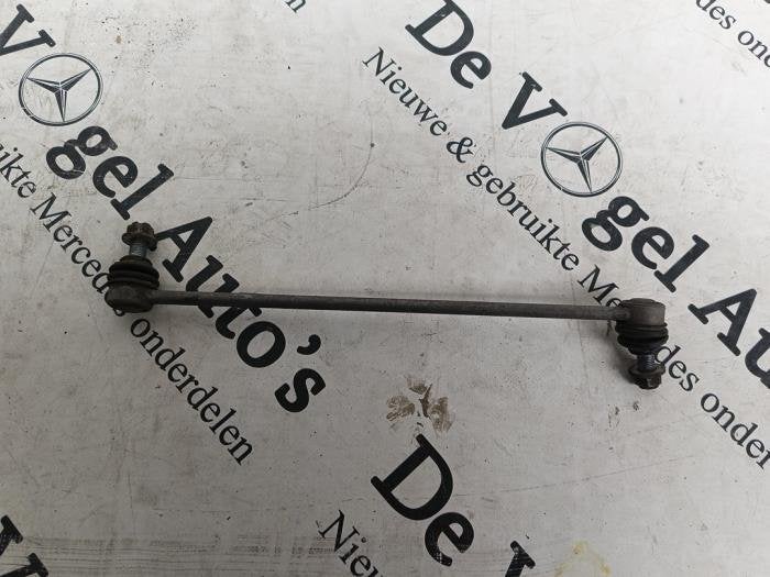 Stabilisatorstang voor van een Mercedes Vito, Auto-onderdelen, Ophanging en Onderstel, Gebruikt, -, Ophalen of Verzenden, -