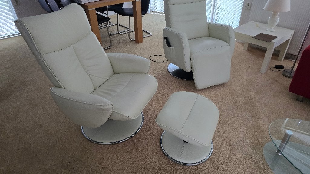 Relax fauteuil met voetenbankje, Huis en Inrichting, Fauteuils, Ophalen, Gebruikt, Minder dan 75 cm, Leer
