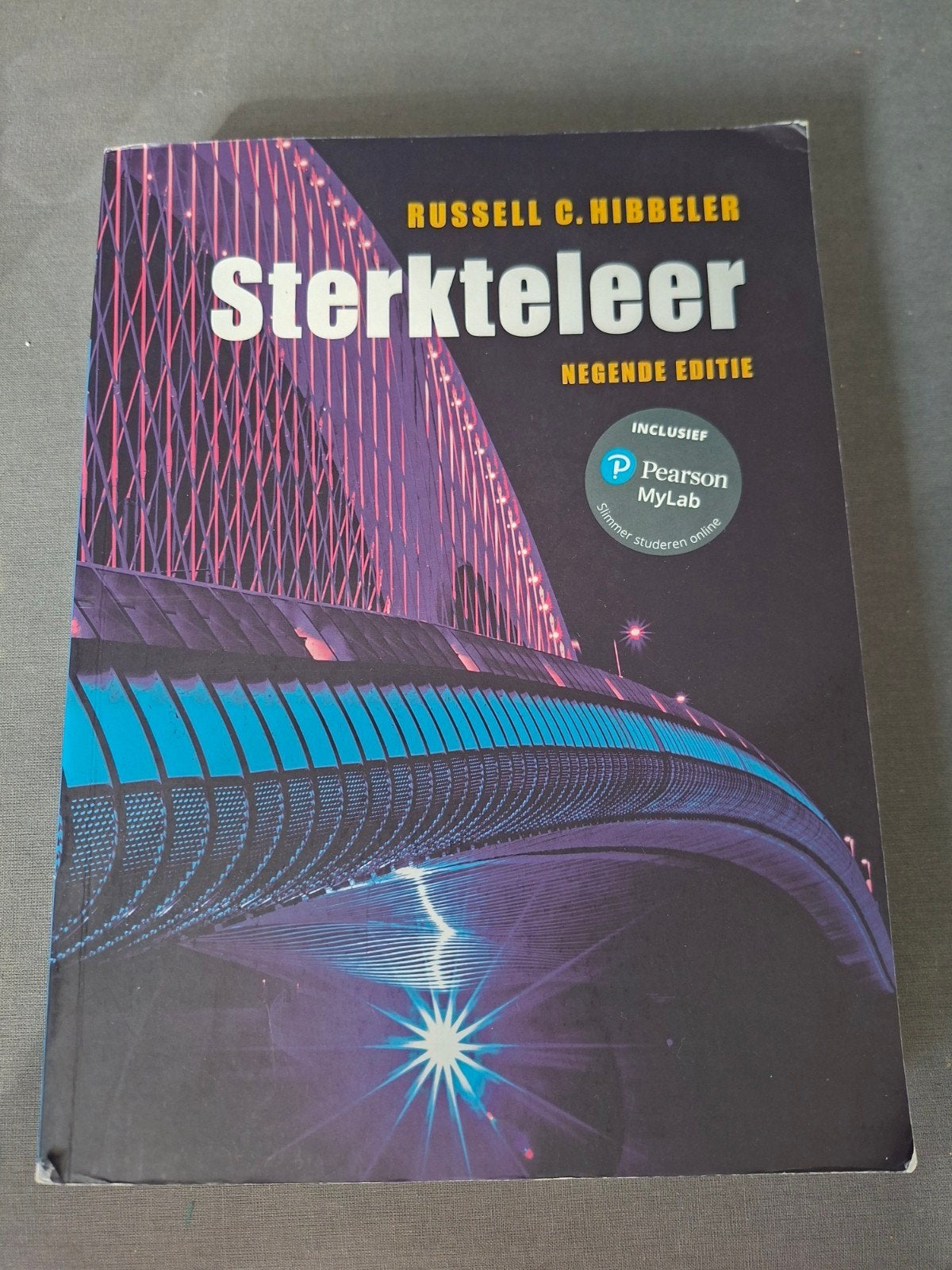 Sterkteleer - Negende Editie - Russell C. Hibbeler, Boeken, Gelezen, Russell C. Hibbeler, Beta, HBO