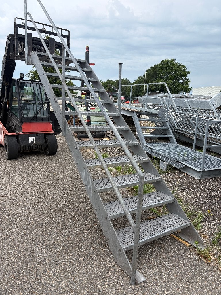 Trap gegalvaniseerd noodtrap vluchttrap brandtrap  ( 431 ), Doe-het-zelf en Verbouw, Ophalen, Gebruikt, Trap, Nb