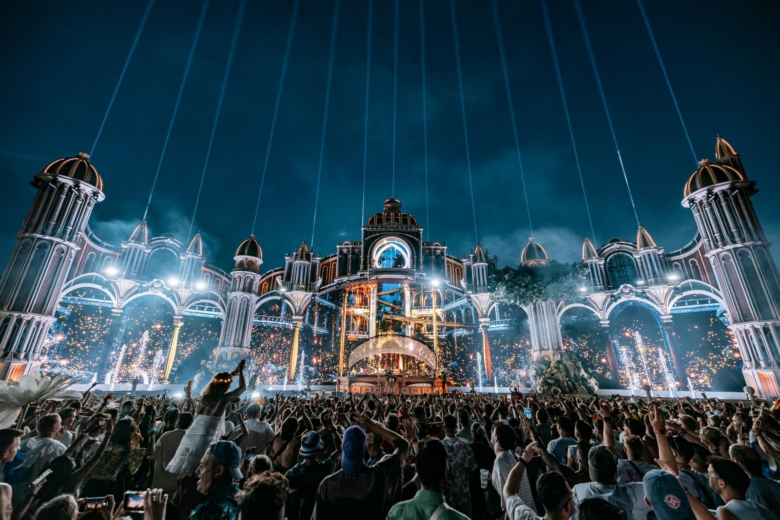 Tomorrowland w2 friday pass, Tickets en Kaartjes, Drie personen of meer, Ticket of Toegangskaart