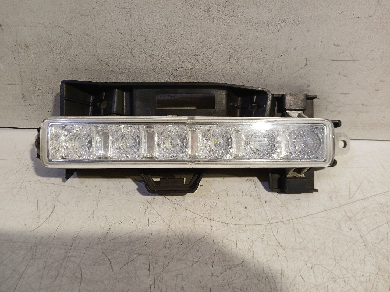 Dagrijverlichting links voor Peugeot 108, Onderdelen@venauto.nl, Van der Ven Autorecycling B.V., Gebruikt, Ettenseweg 76, 4706 PB Roosendaal, The Netherlands