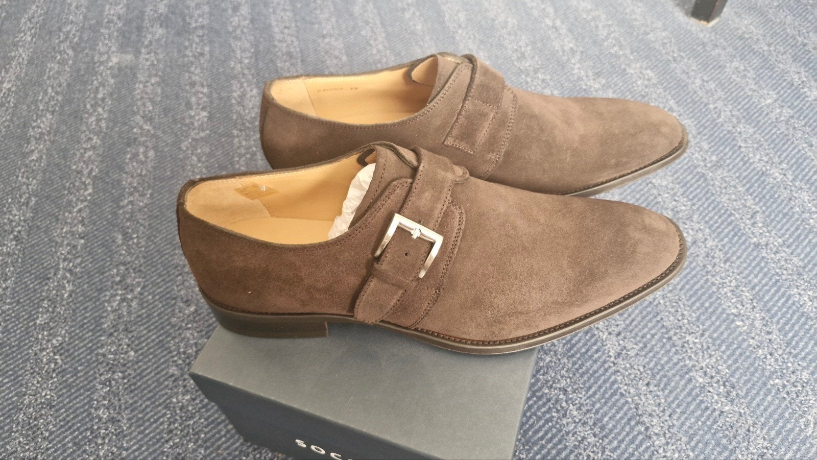 SOCIETY bruine suède gespschoenen maat 44, Kleding | Heren, Schoenen, Nieuw, Gespschoenen, Bruin, Verzenden