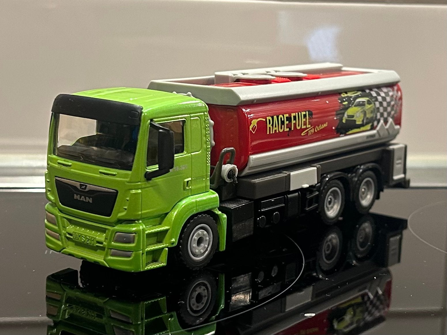 Siku MAN Tankwagen Race Fuel 1:50, Verzenden, Zo goed als nieuw, Bus of Vrachtwagen, SIKU