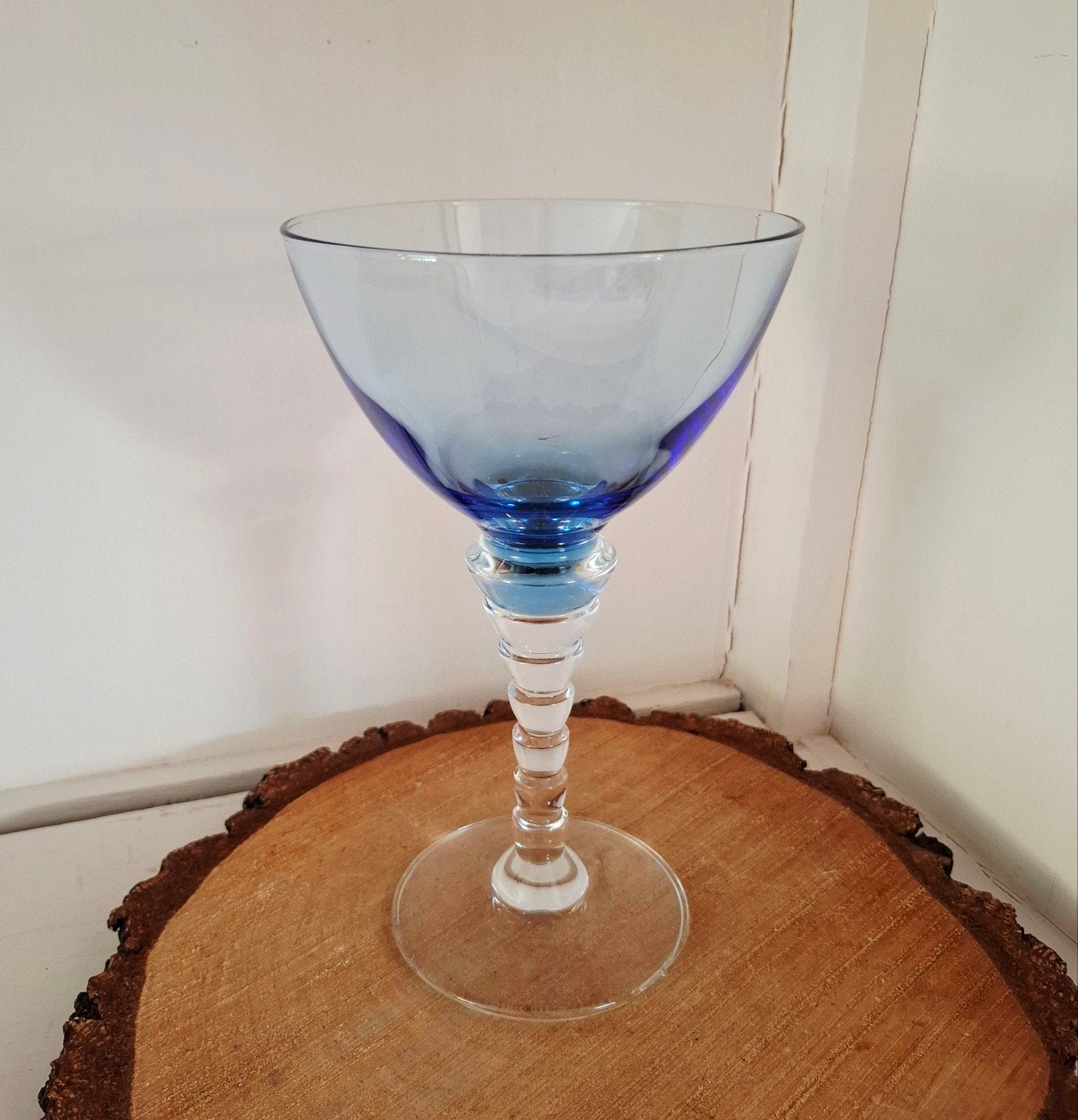 Vintage blauw cocktailglas met gedraaide steel, Ophalen of Verzenden