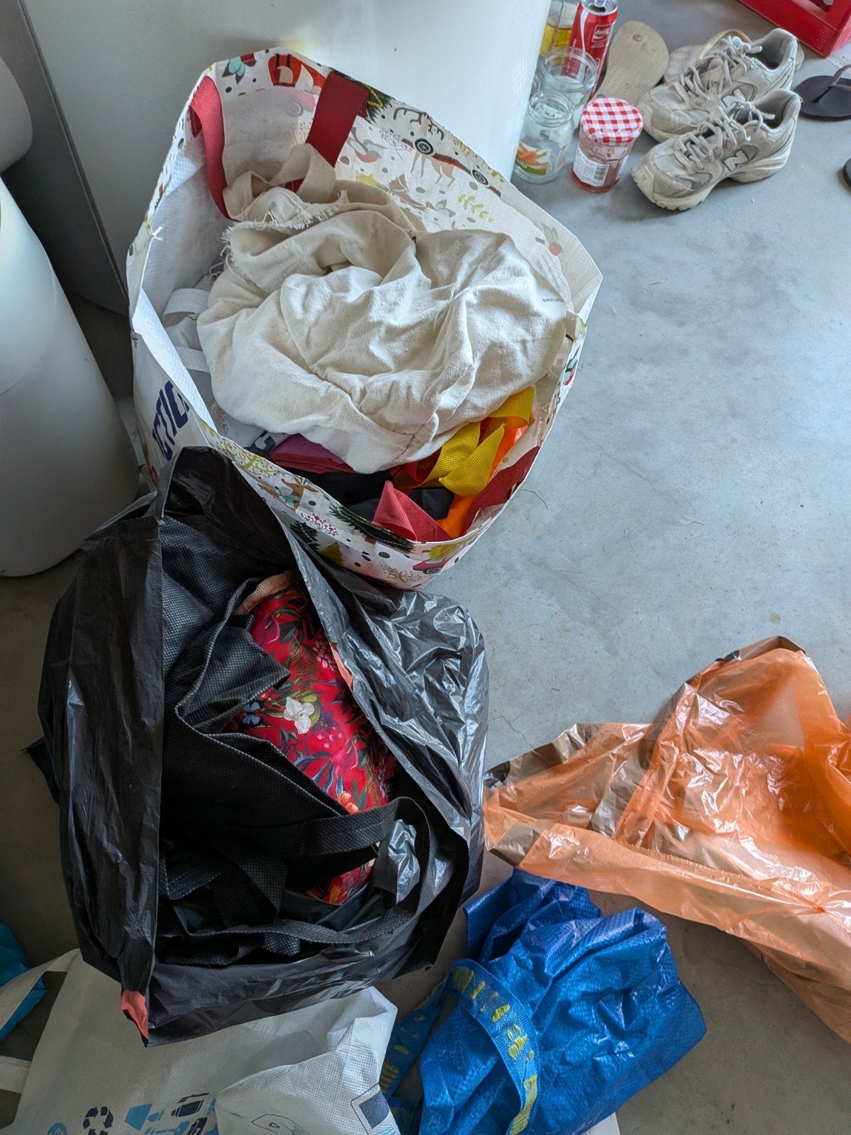 Diverse bigshoppers en stoffen tassen, Sieraden, Tassen en Uiterlijk, Ophalen, Zo goed als nieuw, Overige kleuren, Shopper