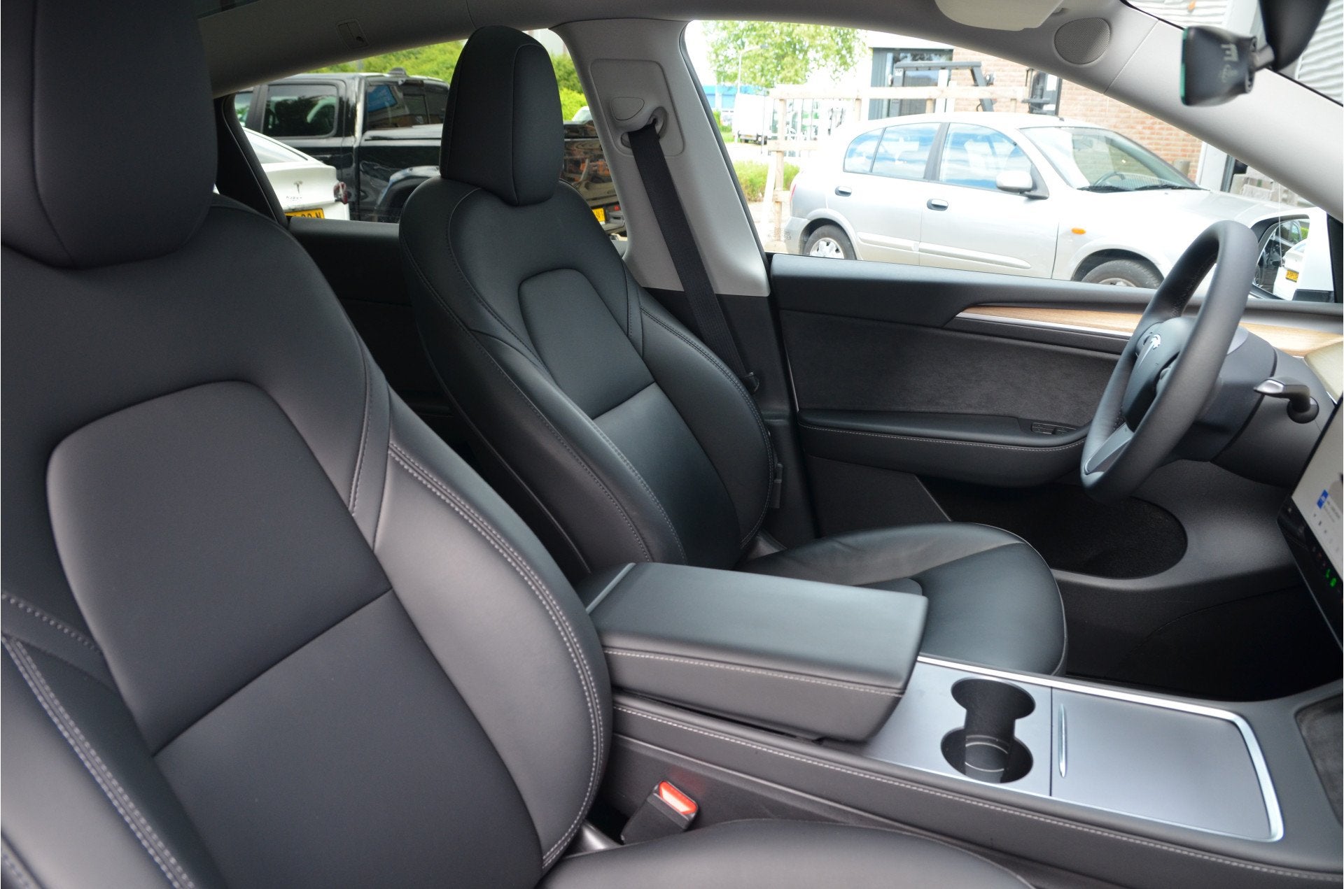 Tesla Model Y RWD 58 kWh LFP Accu AutoPilot3.0 Ryzen, Automaat, 12 maanden, Achterwielaandrijving, Gebruikt
