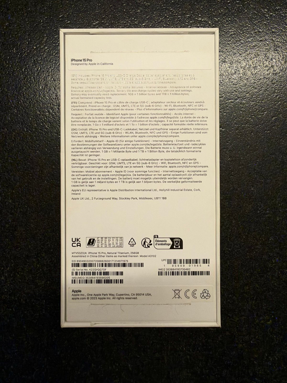 Foto 12 van Apple iPhone 15 Pro 256GB natural titanium