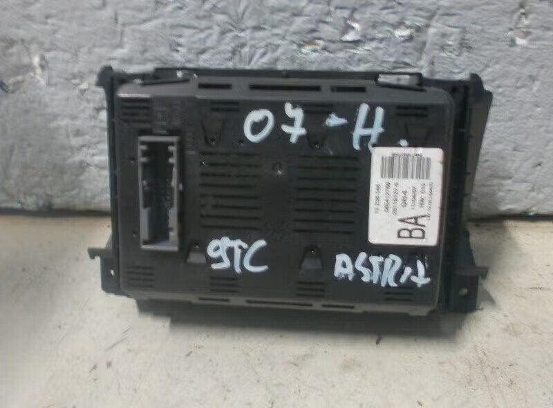 DISPLAY Opel Astra H GTC (L08) (13-238-548), Auto diversen, Ophalen of Verzenden, Opel Automobile GmbH, Kontakt-opel@opel.com