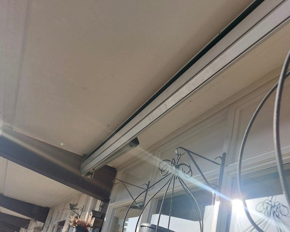 Groen balkon zonnescherm - 2,5m uitval, handbediend, 150 tot 300 cm, Ophalen of Verzenden, Zo goed als nieuw, Uitvalscherm