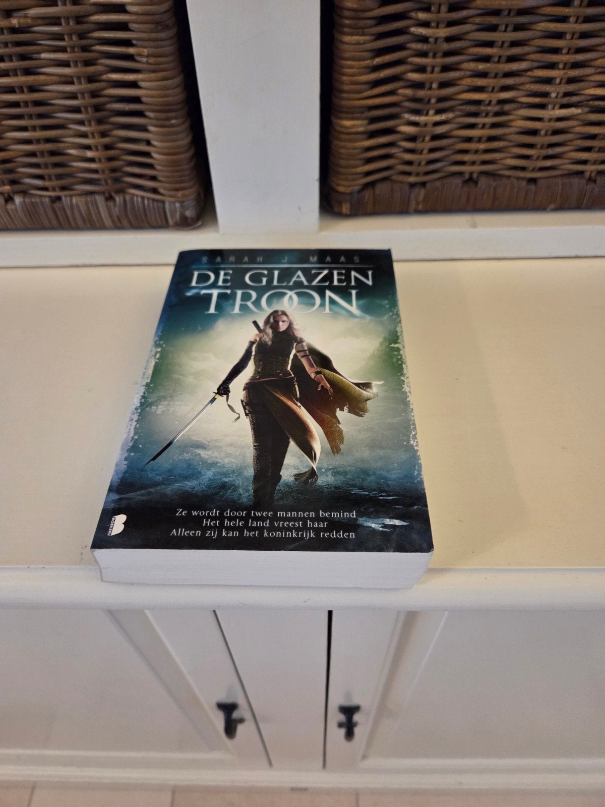 Sarah Maas - de glazen troon, Ophalen of Verzenden, Gelezen