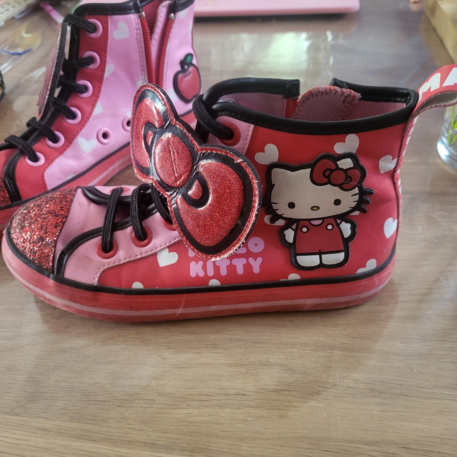 Hello kitty schoenen maat 32, Ophalen, Zo goed als nieuw, Meisje, Schoenen