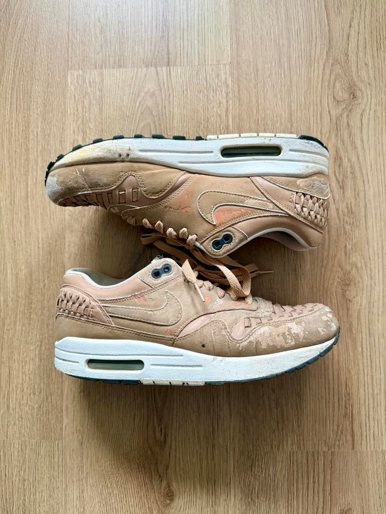 Nike Air Max 1 Woven Bruin • Maat 41 US8, Kleding | Heren, Schoenen, Gedragen, Sportschoenen, Bruin, Ophalen of Verzenden