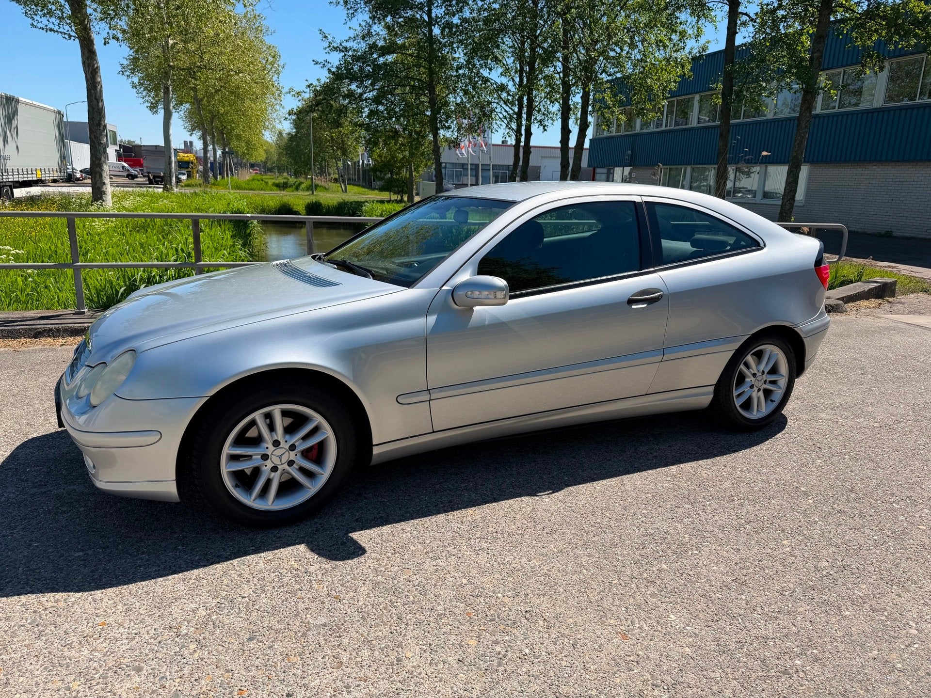 Mercedes-Benz C-klasse Sportcoupé 180!2002!Automaat!Airco!L, Auto's, Gebruikt, 4 cilinders, 129 pk, 4 stoelen