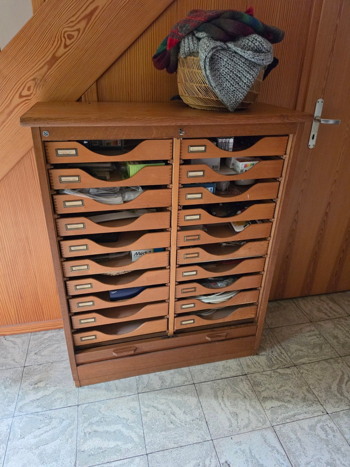 Vintage Eeka roldeurkast - Prachtig en functioneel, Ophalen, Gebruikt, Onbekend, Onbekend