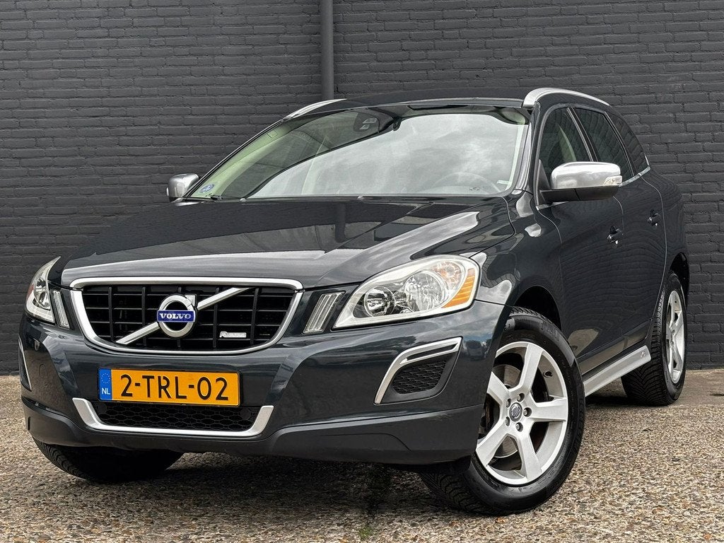 Volvo XC60 2.0 T5 Summum R-DESIGN| PDC | LEDER | CRUISE | NA, Auto's, Volvo, Euro 5, 4 cilinders, Parkeersensor, 1598 kg