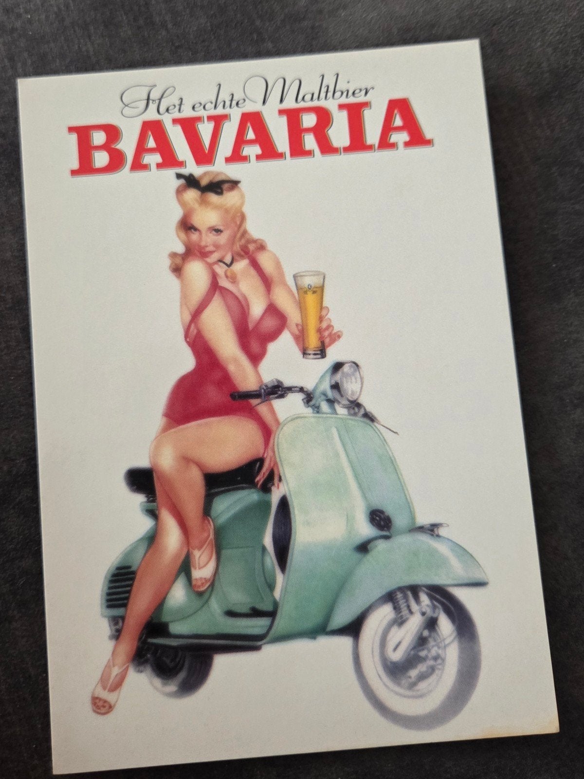 Vintage Bavaria Bier Pin-up Ansichtkaart, Verzenden, 1980 tot heden, Ongelopen, Overige thema's