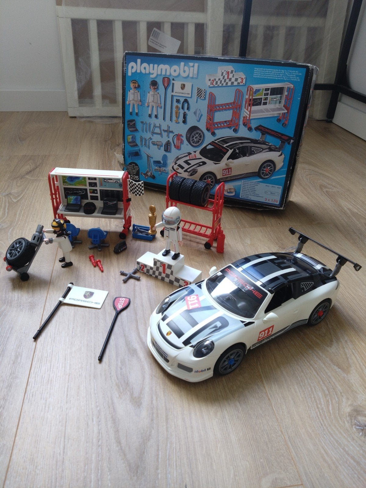 Playmobil Porsche 911 GT3 Cup met pitstop, Kinderen en Baby's, Speelgoed | Playmobil, Ophalen, Zo goed als nieuw, Complete set
