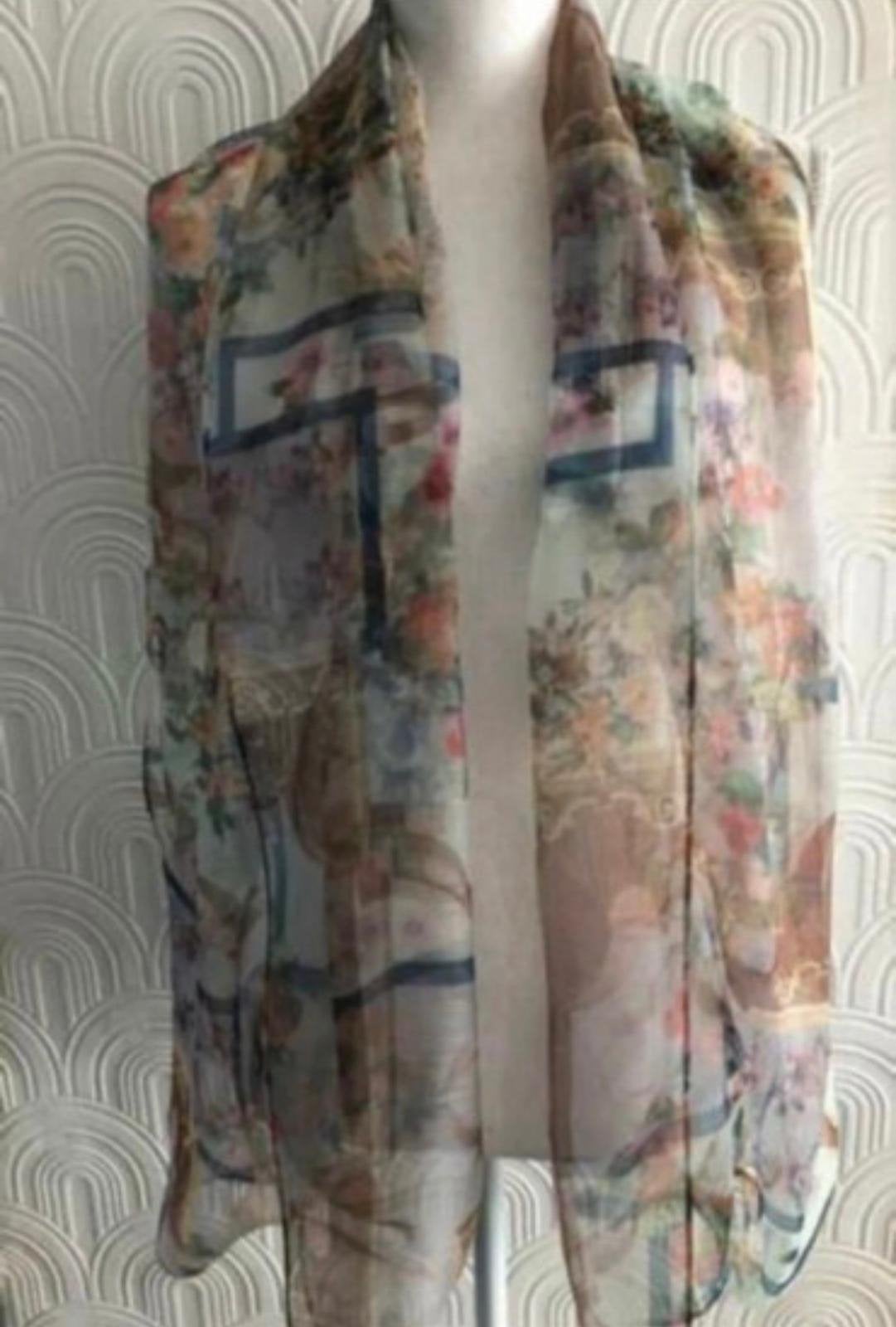 OMSLAGSJAAL - VISCOSE / SILK - DIV KLEUREN 6 € P/ S, Ophalen of Verzenden, Zo goed als nieuw, Sjaal