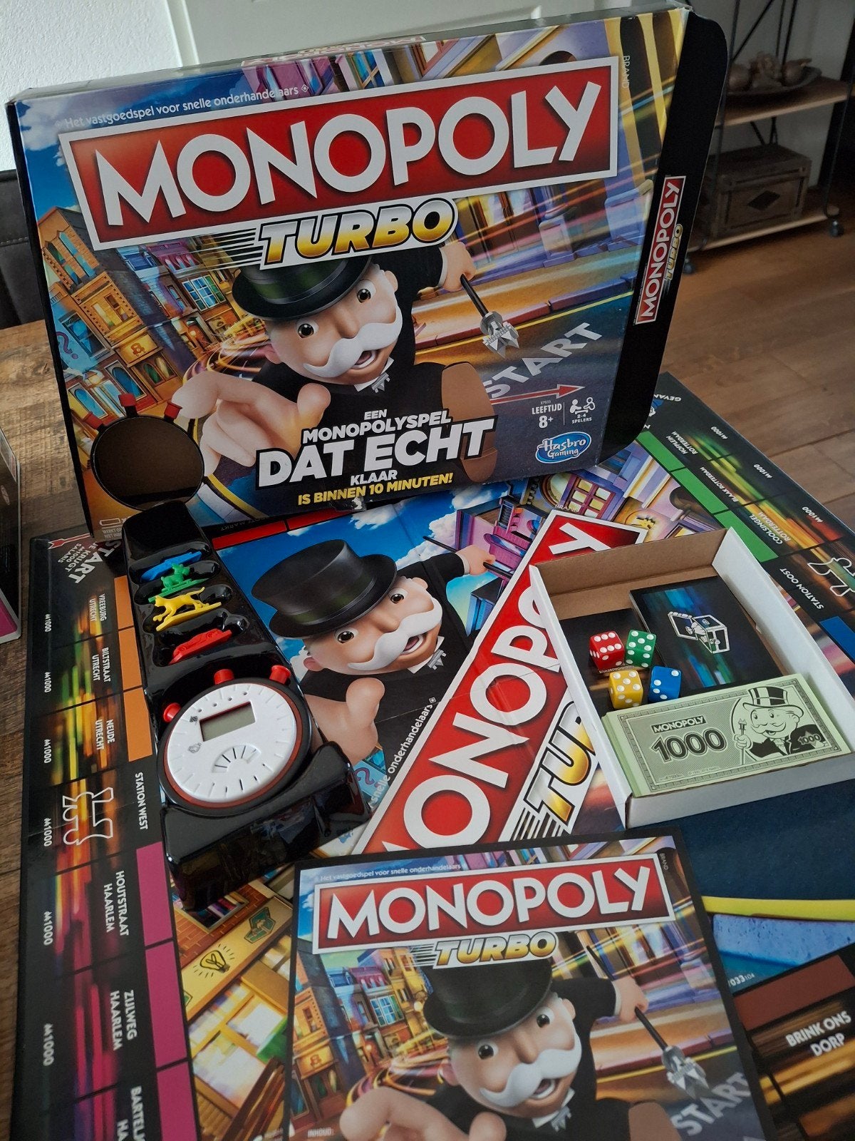 monopoly turbo, Hobby en Vrije tijd, Gezelschapsspellen | Bordspellen, Ophalen of Verzenden, Zo goed als nieuw