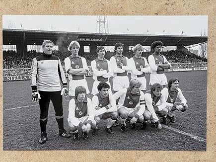 Originele zwart / wit foto 20x30cm Ajax elftal 06-12-1981, Verzenden, Nieuw, Ajax, Poster, Plaatje of Sticker