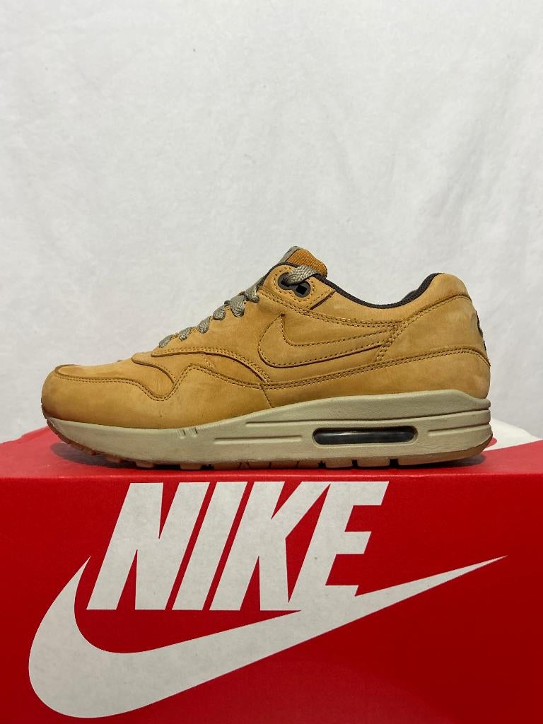 ALS NIEUW! Maat 42 - Nike Air Max 1 Wheat Pack