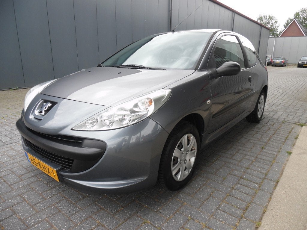 Peugeot 206+ XR, Voorwielaandrijving, 206+, 31 €/maand, 4 cilinders